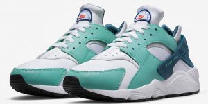 Nike Air Huarache Athletic Club DQ8239-300 发布日期