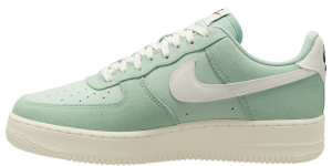 Nike Air Force 1 Low Enamel Green DO9801-300 发布日期